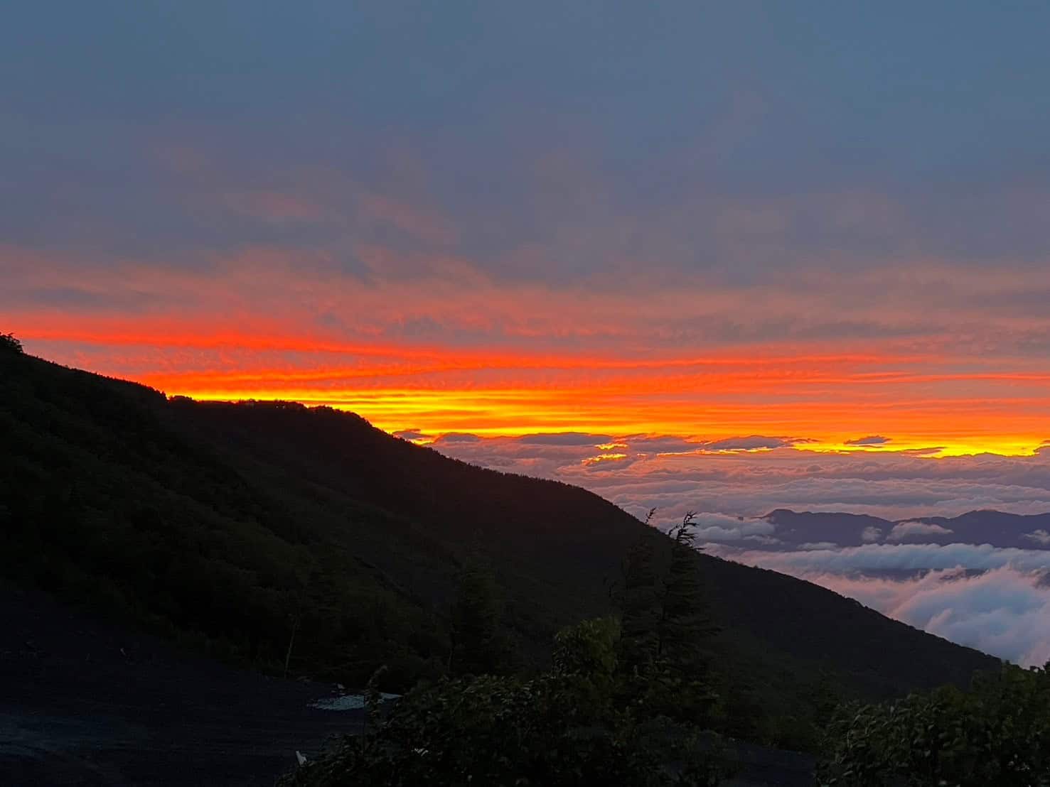 富士山六合目からの夕焼け